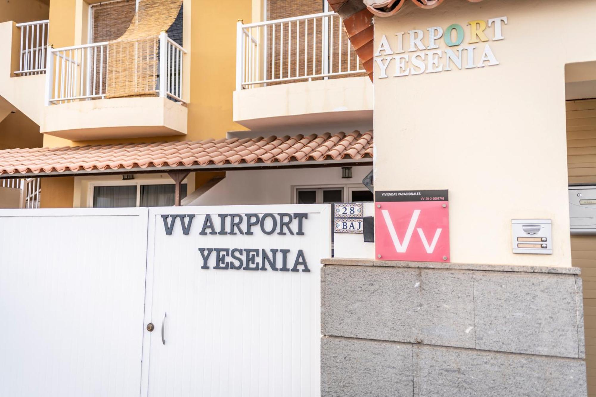 Апартаменти Yesenia Vv Airport El Matorral Екстер'єр фото